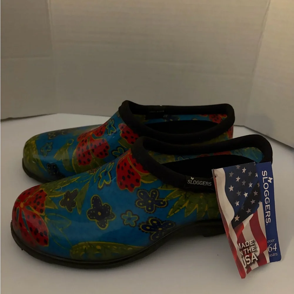 NWT blue floral waterproof rugged outdoor slip on sloggers clogs size 7@ - Picture 2 of 7